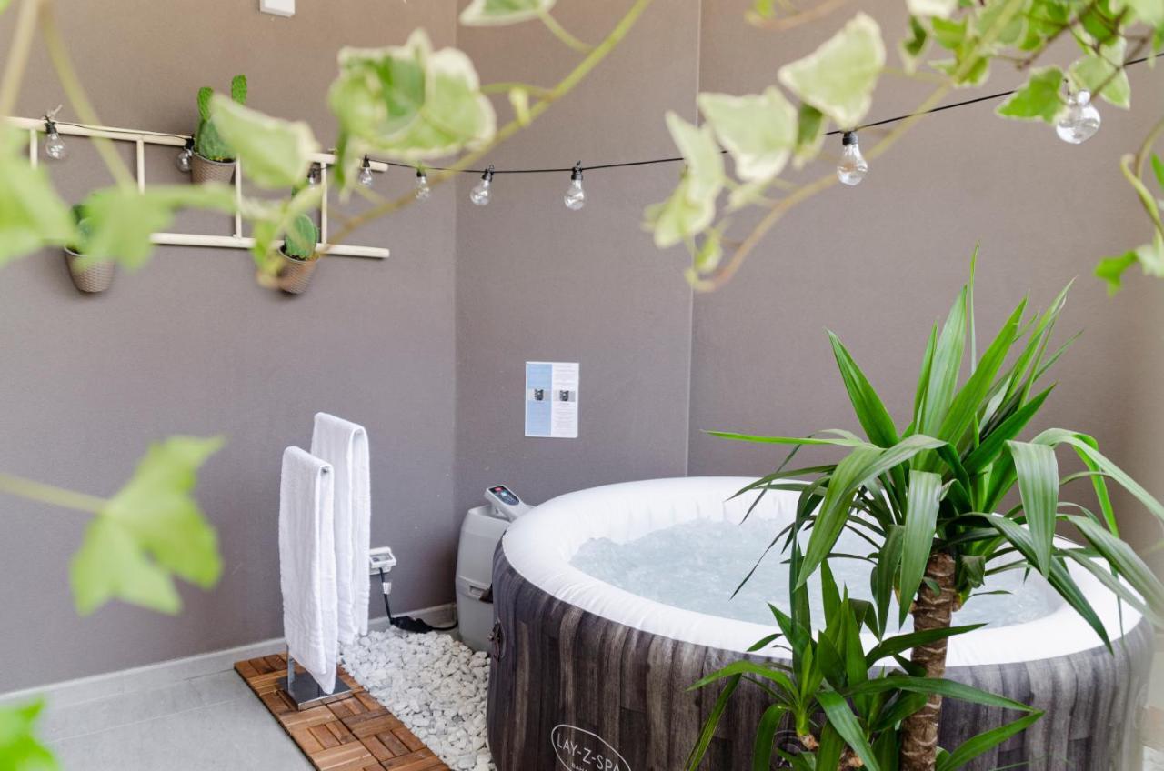Apulialux Design Apartment - Relax, Spa E Free Parking Bari Eksteriør bilde